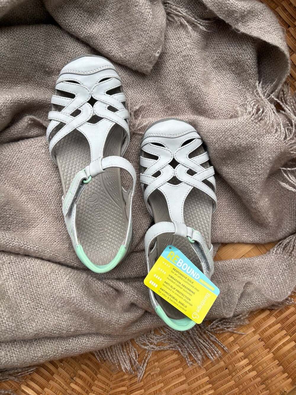 Baretraps Feena Sandals Size 6M